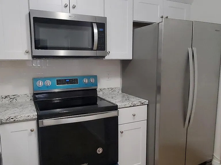 73 Park Ave #402 — Photo 7