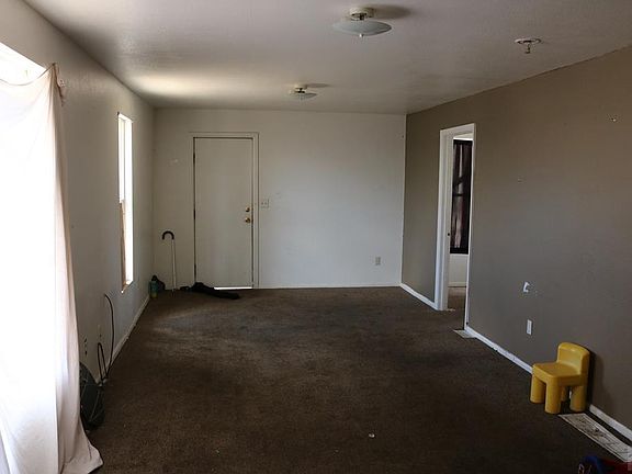 2nd image of 1842 E 5th St