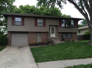 4409 Bel Ridge Dr, Lincoln, NE 68521