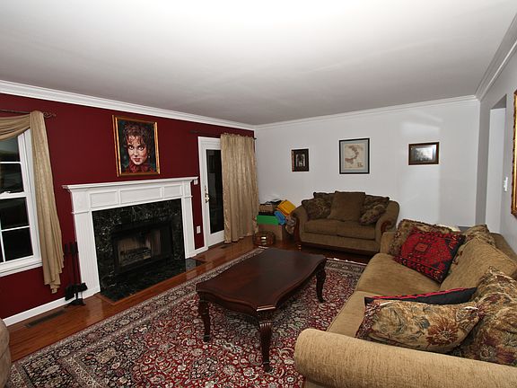 2nd image of 3204 Silverstone Ct