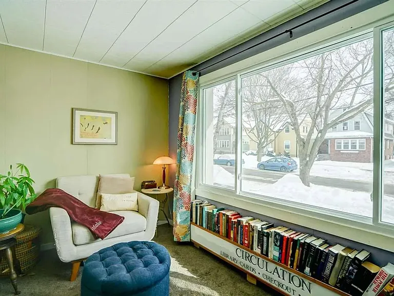 2514 E Johnson St — Photo 8