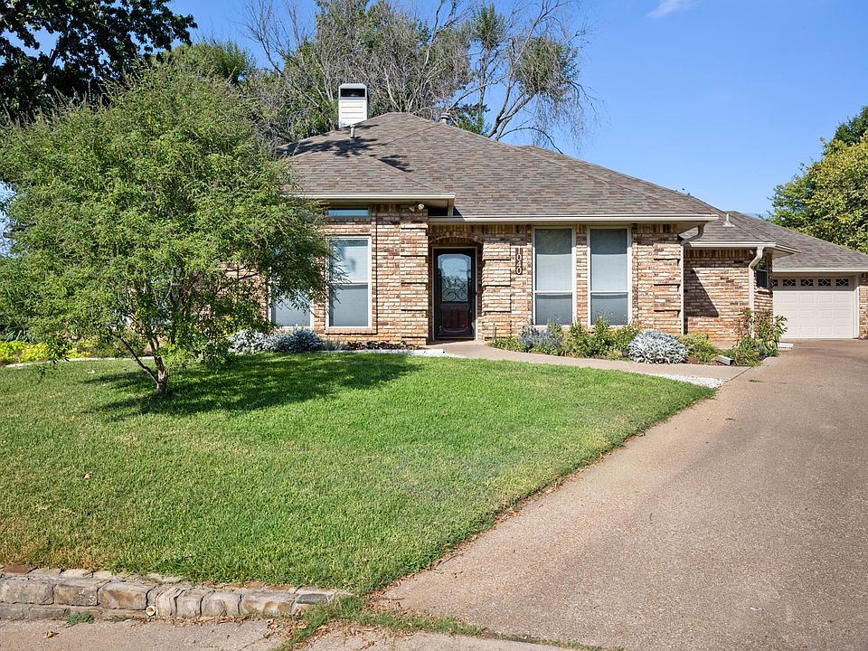 1st image of 1040 Steeplewood Dr