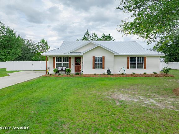 3rd image of 4705 Otter Creek Cir