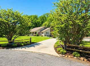 101 Ridgewood Dr, North Wilkesboro, NC 28659