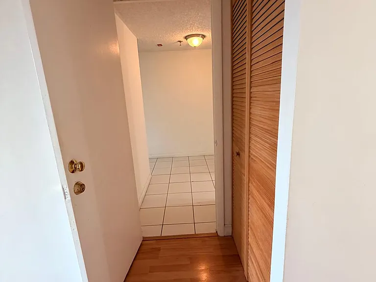 17830 W Dixie Hwy — Photo 14