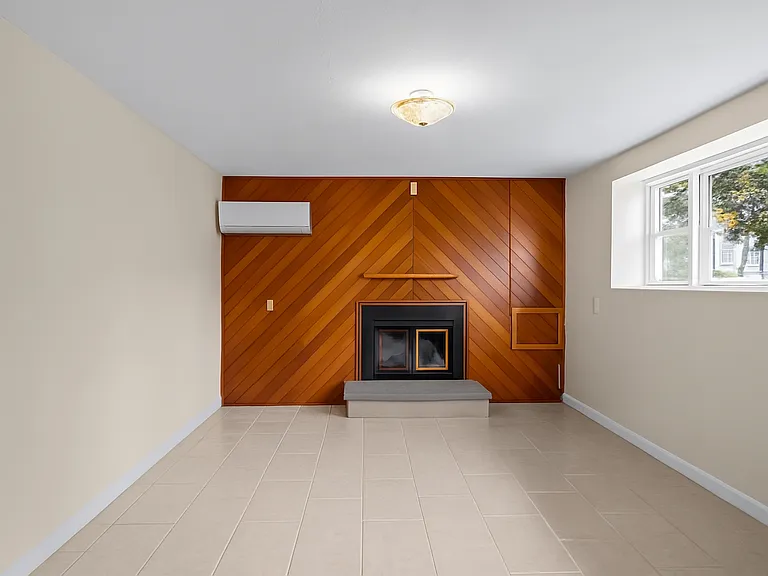 175 Florida Ave — Photo 7