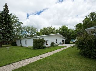 107 Roosevelt Ave NE, Bowbells, ND 58721