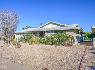 10022 W Kingswood Cir, Sun City, AZ 85351