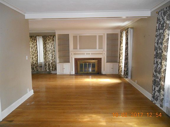 4th image of 1226 Garrison Ave