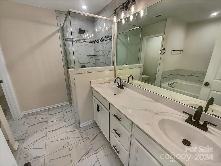 11052 Chalkbark Ln — Photo 15