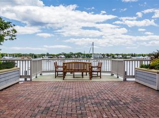 410 Chandlers Wharf #410, Portland, ME 04101