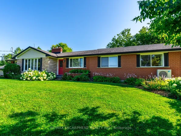 2172 Centre Rd W, Hamilton, ON L0P 1B0