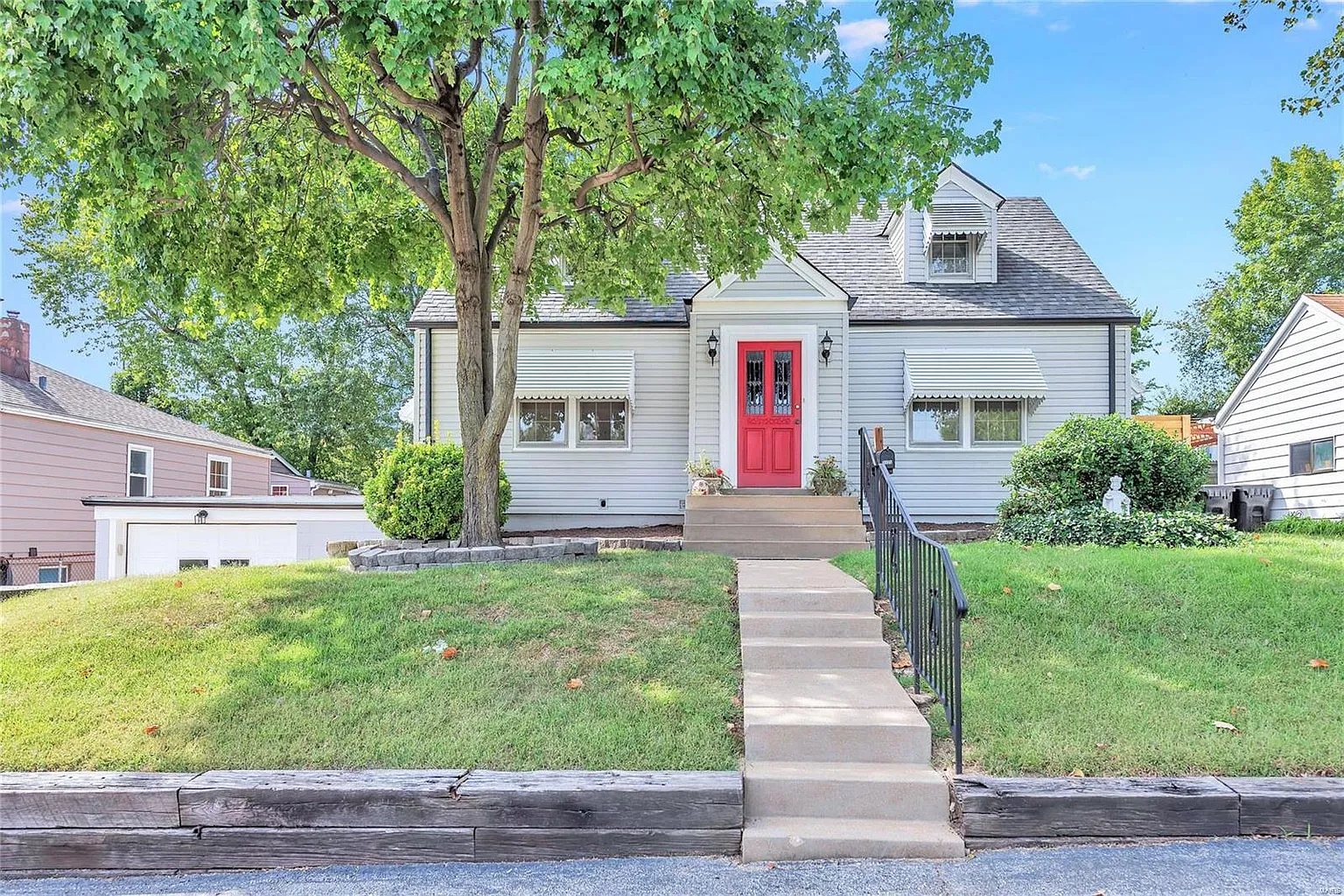 9505 Brenda Ave photo 1