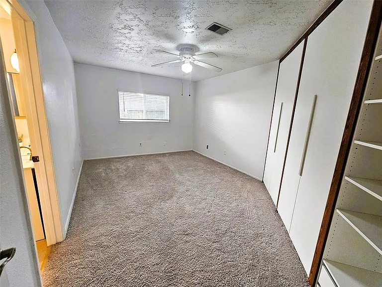 23915 Tayloe House Ln — Photo 11