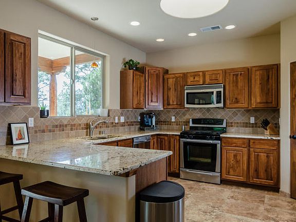 3rd image of 48 Vista Alta Dr