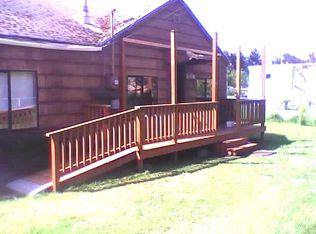90822 Windy Ln, Coos Bay, OR 97420