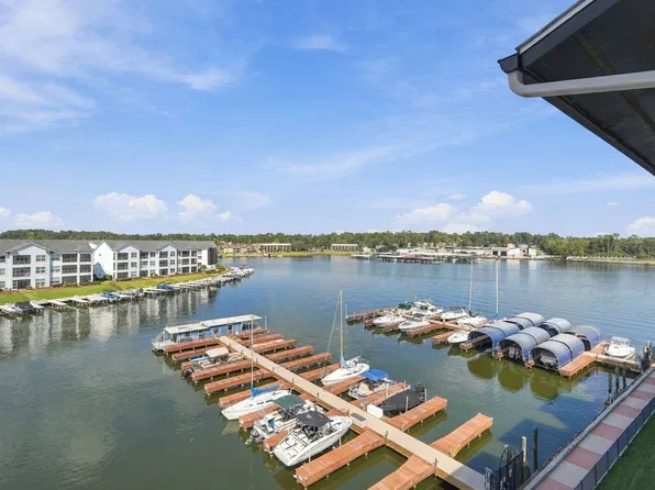 199 Waterpoint Ct #401, Montgomery, TX 77356