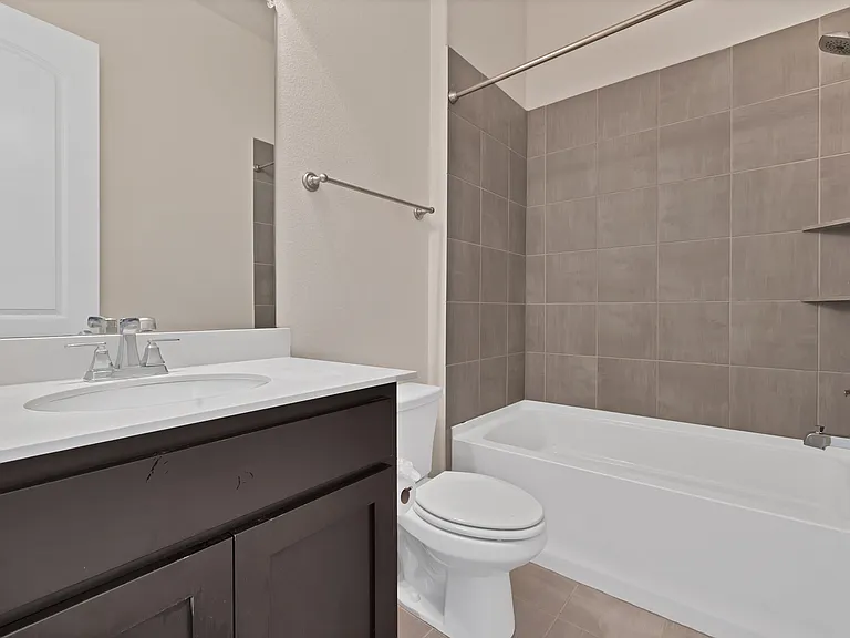 2600 Fairhill Ln — Photo 26