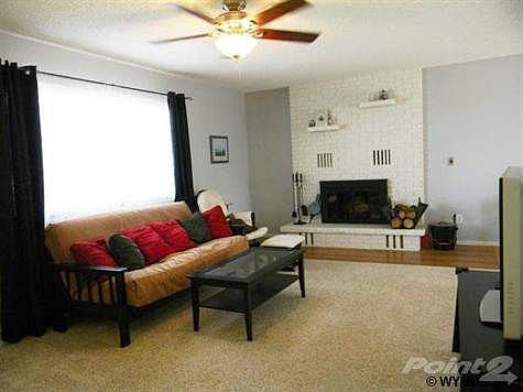 3rd image of 793 Vance Dr