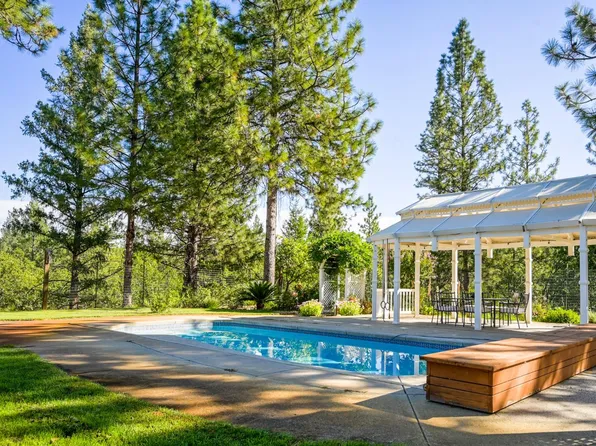 13871 Green Haven Ln, Grass Valley, CA 95945