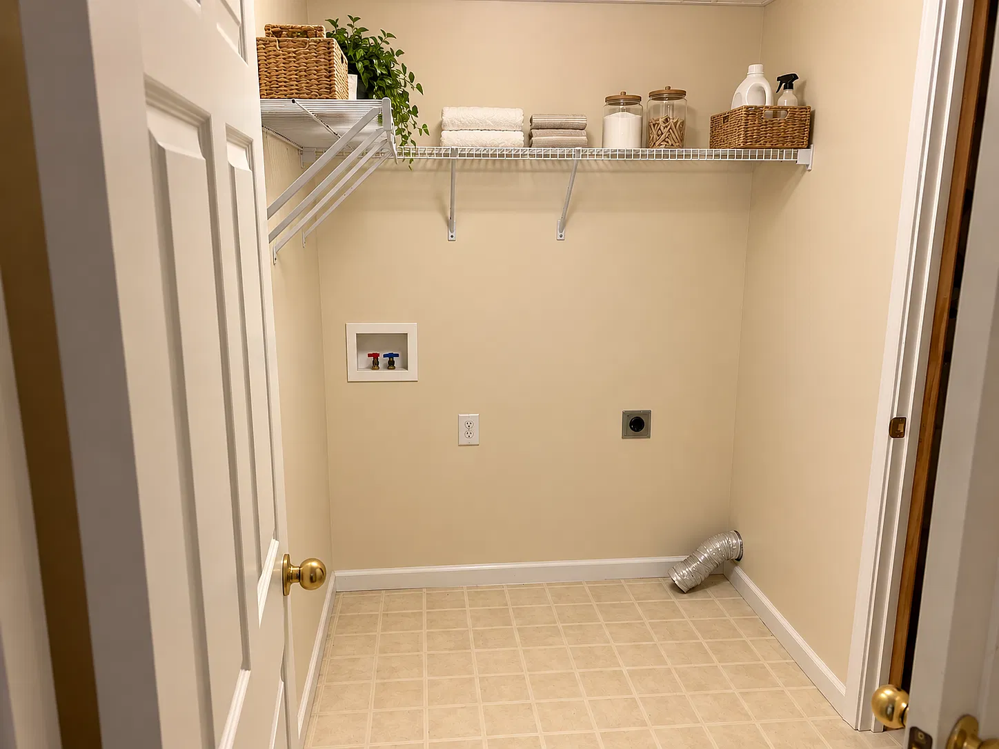 104 B Fireside Drive - 1 — Photo 4