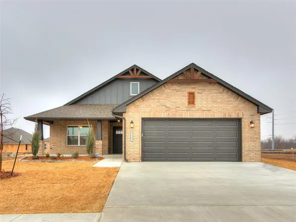 7717 Three Woods Ln, Yukon, OK 73099