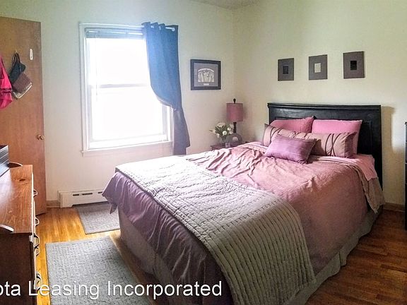4th image of 1231 Saint Clair Ave #9860073
