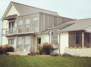 40412 W 247th St, Wellsville, KS 66092