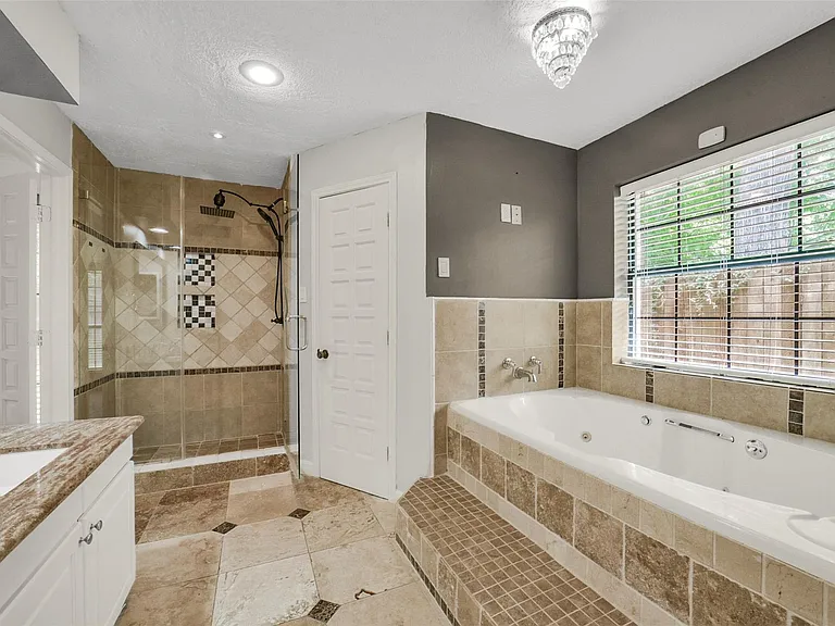 5147 Beechnut St — Photo 13