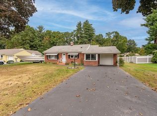 4 Sunnyside Ter, Wilbraham, MA 01095