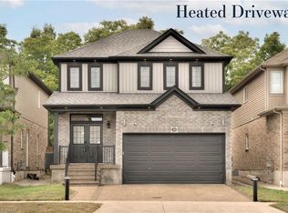 30 Mistywood St, Kitchener, ON N2P0E7