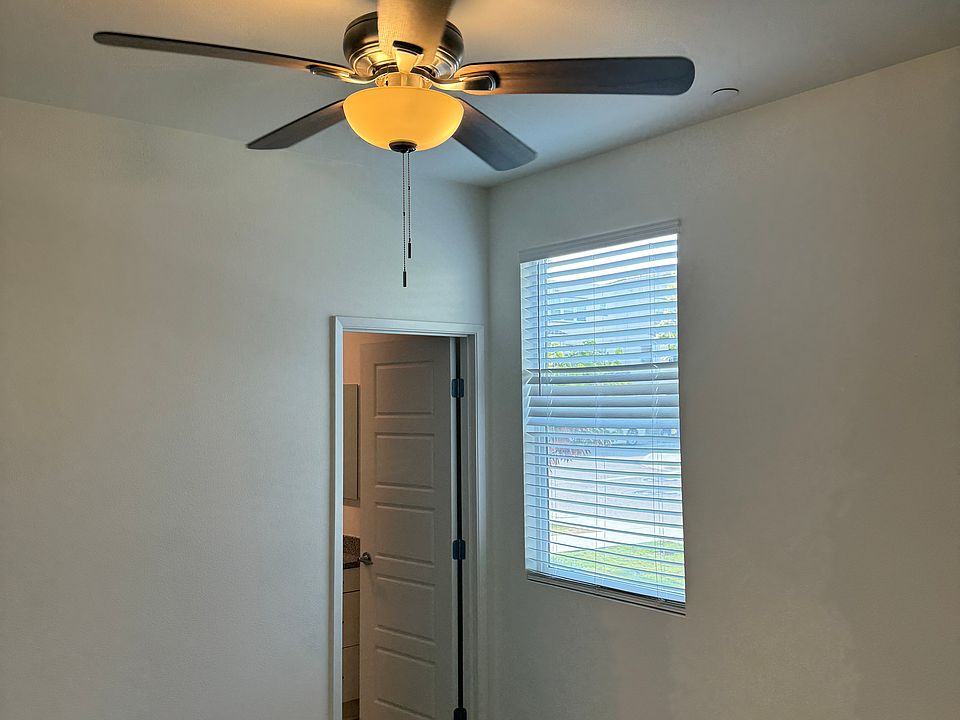 1st image of 5165 Calle Sandwaves #J
