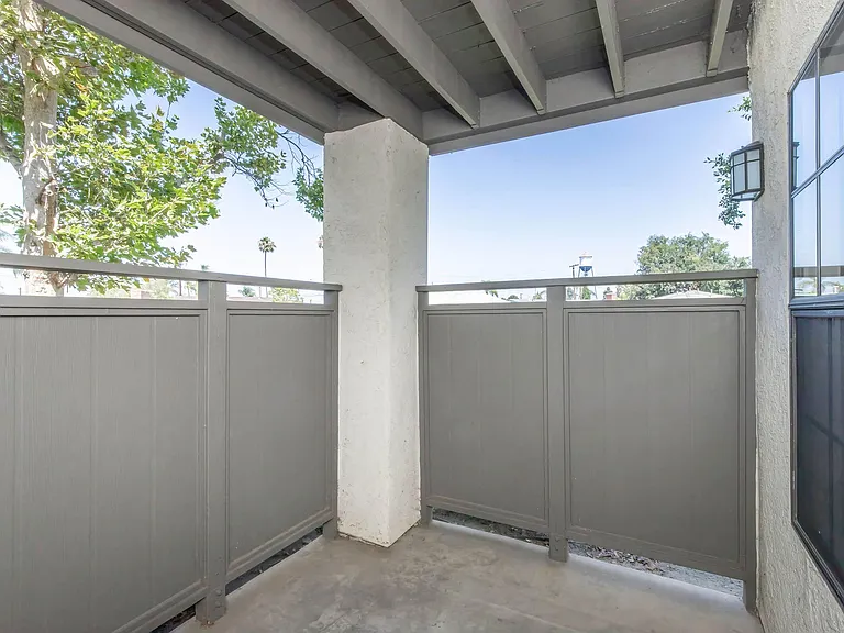 Oak Tree Court Apartment Homes — Photo 51