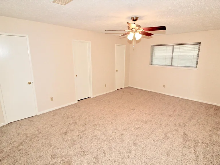 3146 Wagon Trail Dr — Photo 6