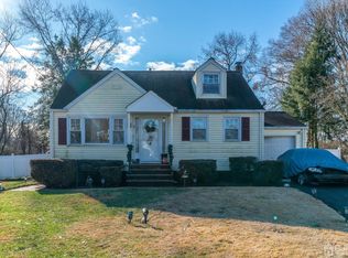 40 Delekas Ave, South Plainfield, NJ 07080