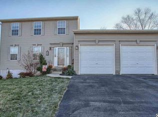 1705 Ashcombe Dr, Dover, PA 17315