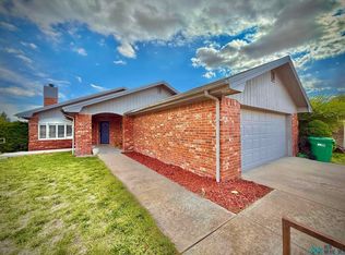 901 W Mesa Verde Dr, Hobbs, NM 88240