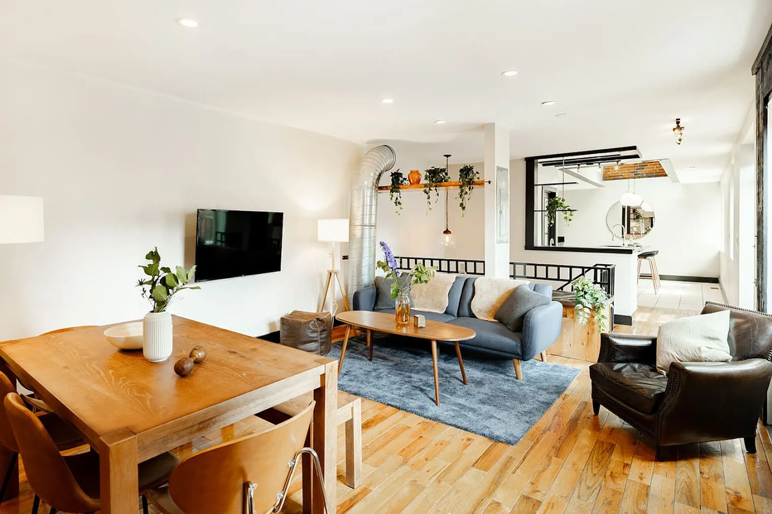 1 bed, 1.0 bath, 1184 sqft, $2,310 — Photo 3