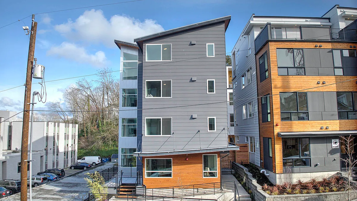 Building Photo - 4716 38th Ave S