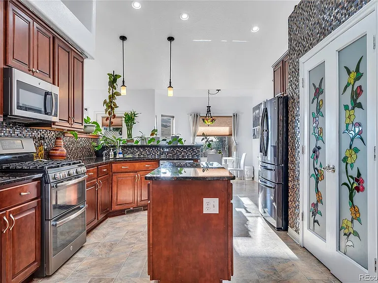 581 S Seaside Dr — Photo 9