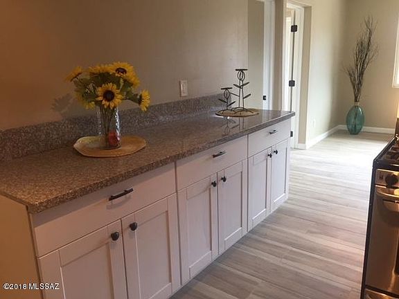 4th image of 2531 N Fontana Ave #5