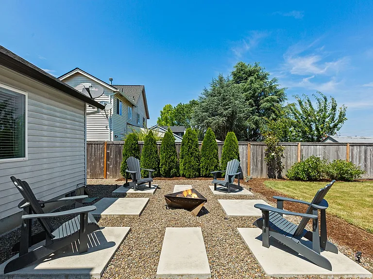 753 SE Boysen Ln — Photo 26