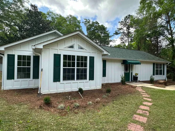 594 Green Oaks Rd, Havana, FL 32333