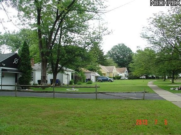 3rd image of 2461 Belvoir Blvd