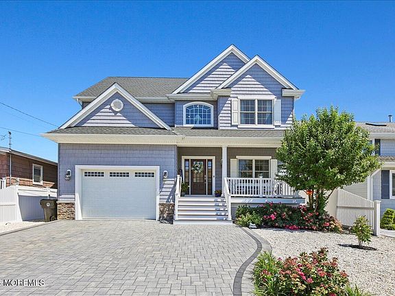 3rd image of 23 W Coral Drive