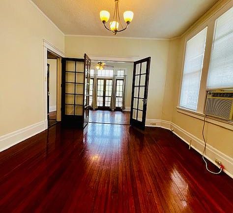 2nd image of 3918 Canal St