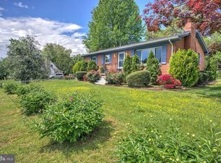 321 E E St, Purcellville, VA
