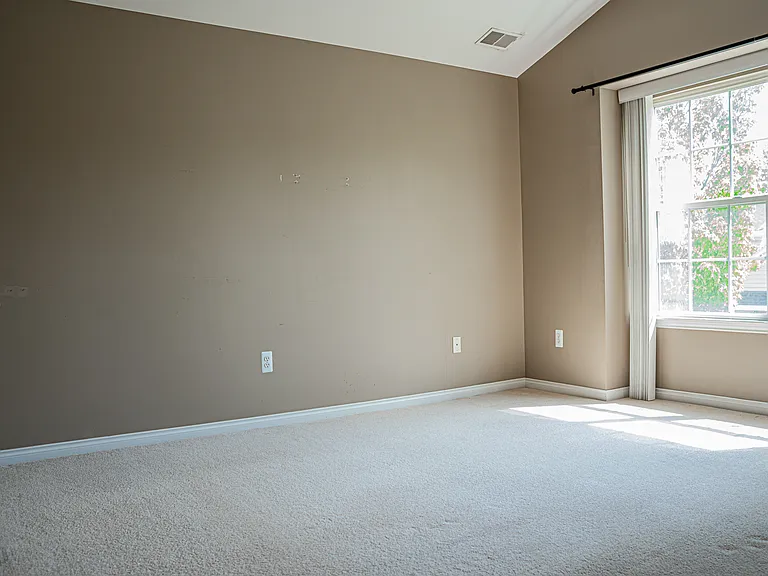 1868 Maple Park Dr W — Photo 14