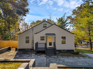 2505 Buffat Mill Rd, Knoxville, TN 37917