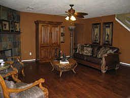 4th image of 3043 Glenthorpe Ln